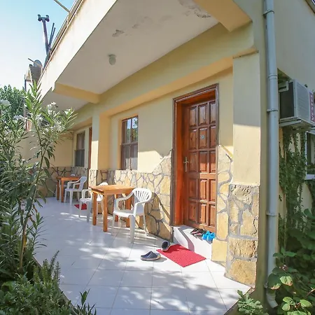 Pensjonat Ugur 4*